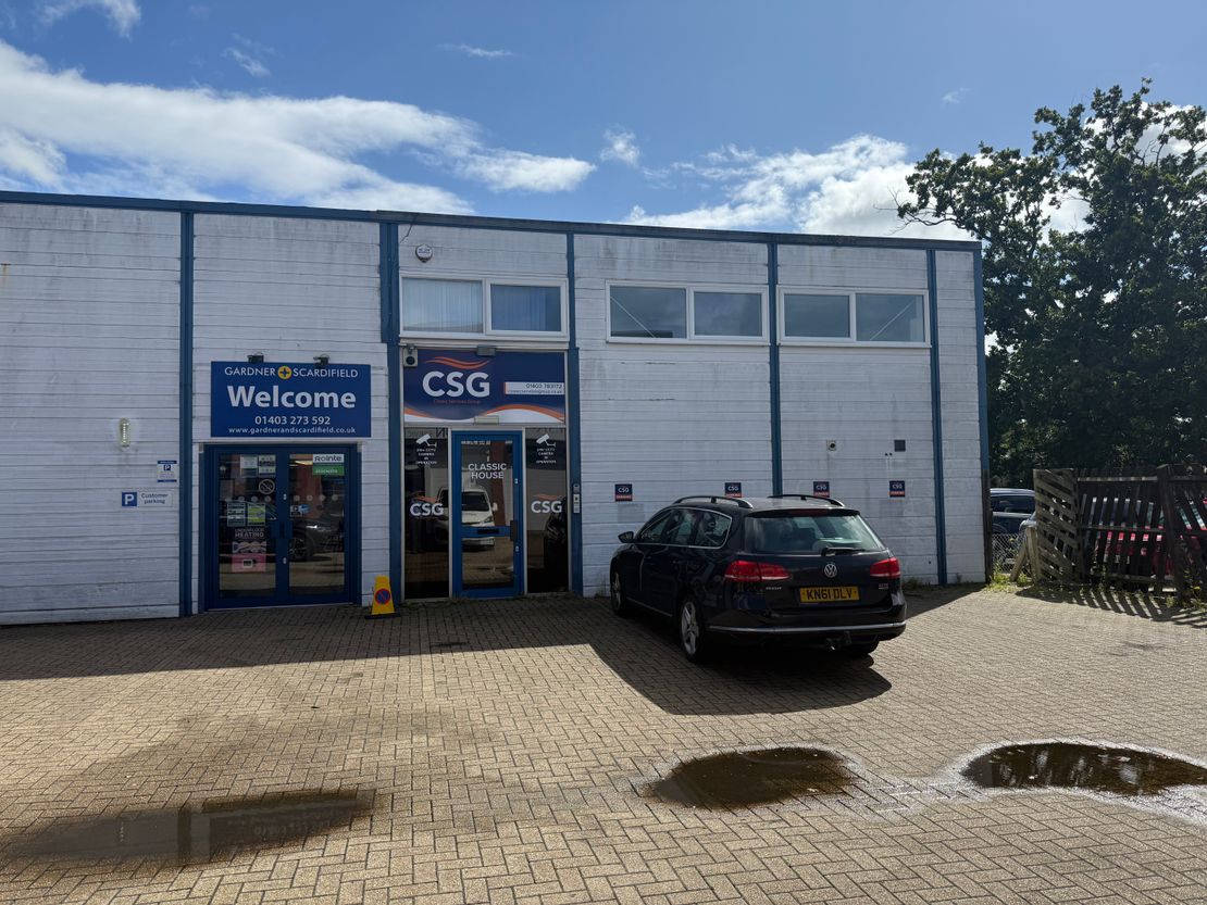 Redkiln Way, Horsham, West Sussex, RH13 5QH