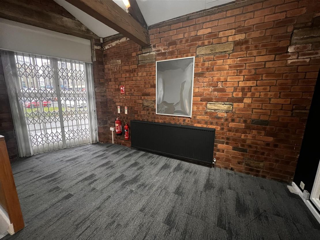 Office Suite, Headrow House, 19 Old Leeds Road