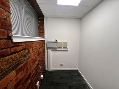 Property Image for Office Suite, Headrow House, 19 Old Leeds Road