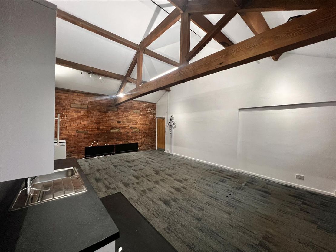 Office Suite, Headrow House, 19 Old Leeds Road