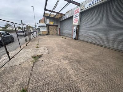 Property Image for 141-143 Wakefield Road, Scissett, Huddersfield