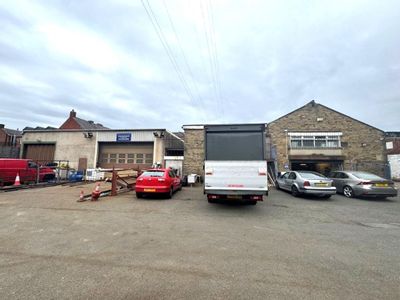 Property Image for 141-143 Wakefield Road, Scissett, Huddersfield