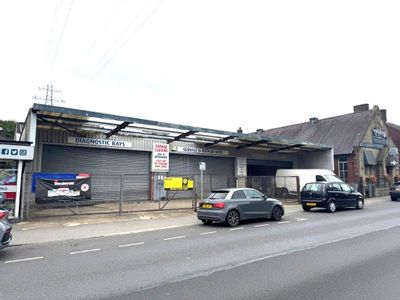 Property Image for 141-143 Wakefield Road, Scissett, Huddersfield