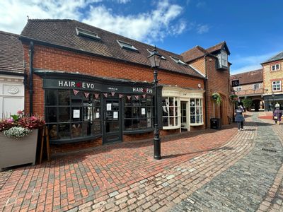 Property Image for 7 Lion & Lamb Yard, Farnham, GU9 7LL