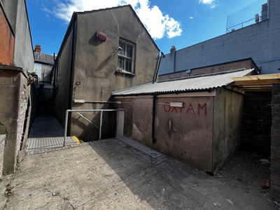 Property Image for 14 Union St, Swansea SA1 3EF