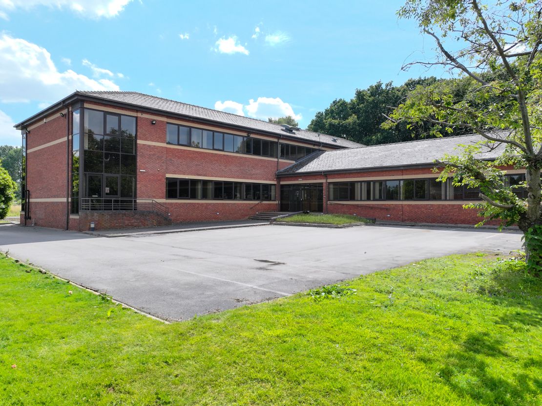 Unit 50C Drayton House, Drayton Manor Business Park, Coleshill Road, Fazeley, Tamworth, Staffordshire, B78 3SA