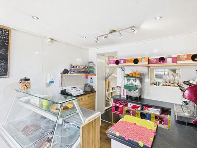 Property Image for Brodies Takeaway, 70 Bell Street, Dundee, City Of Dundee, DD1 1HF