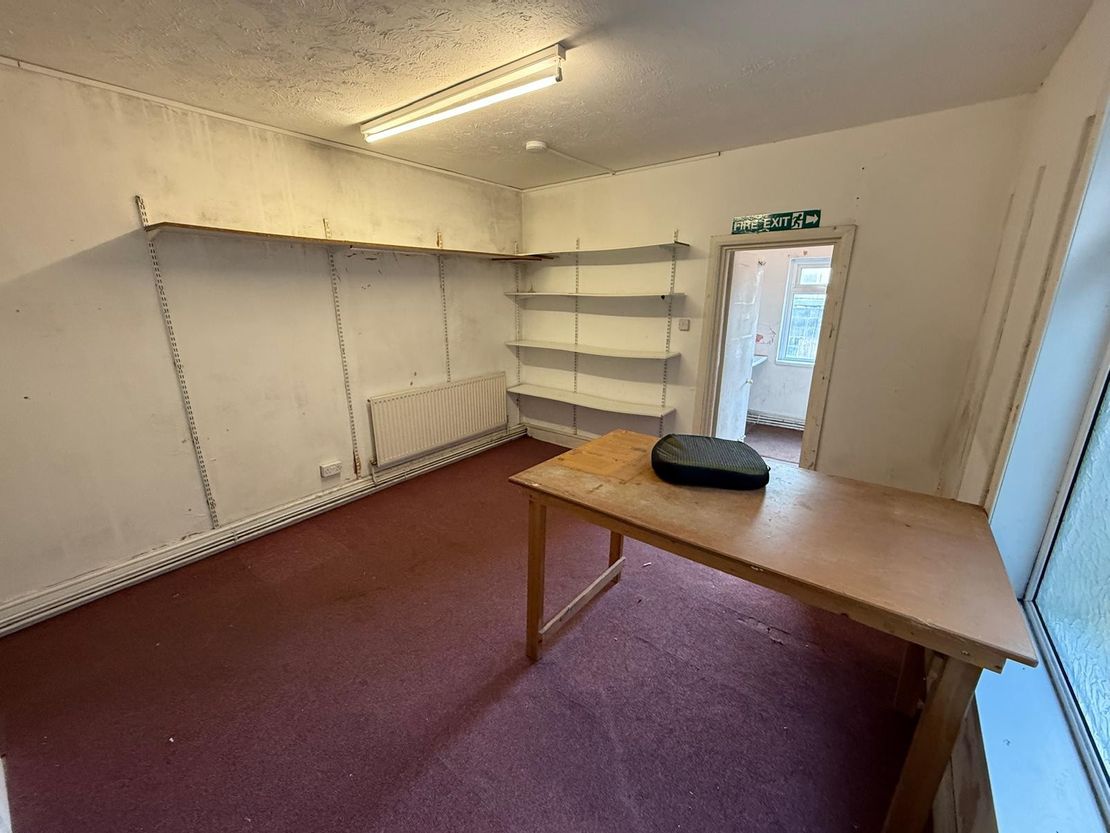 85 High St, Gorseinon, Swansea SA4 4BL