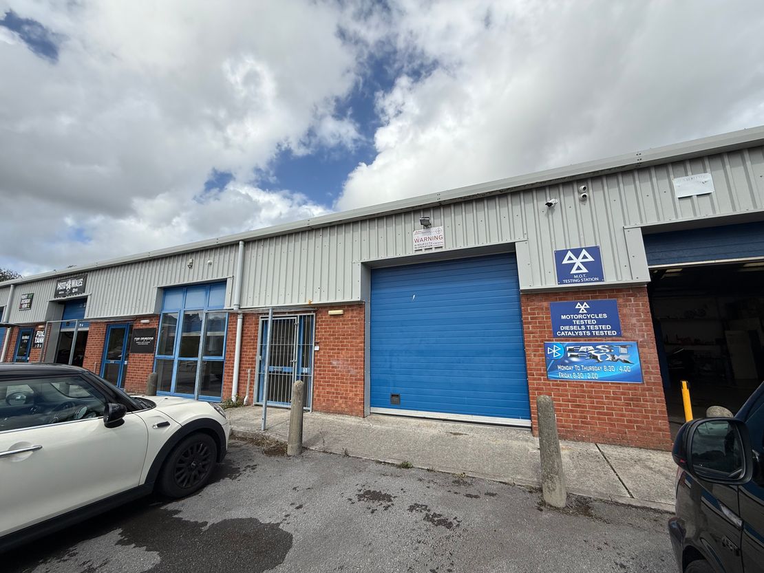 Unit 3, Llys Glas, Parc Amanwy, Ammanford SA18 3EZ