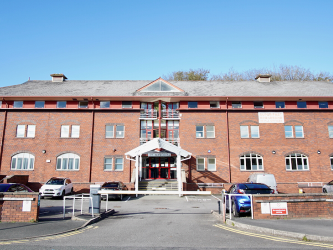 Ty Myrddin, Old Station Rd, Carmarthen SA31 1JN