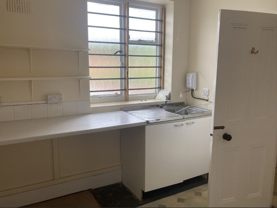 Offices at Southlea House, Blounts Ct Rd, Peppard Common, Henley-on-Thames RG9 5EU