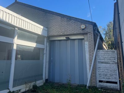 Property Image for Garage / Workshop Unit Blounts Ct Rd, Henley-on-Thames