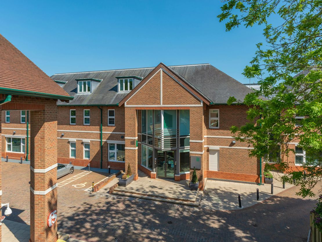 Chertsey Gate, Chertsey, 43-47 London Street, Chertsey, KT16 8AP