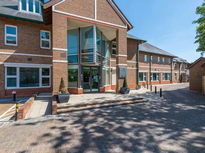 Property Image for Chertsey Gate, Chertsey, 43-47 London Street, Chertsey, KT16 8AP