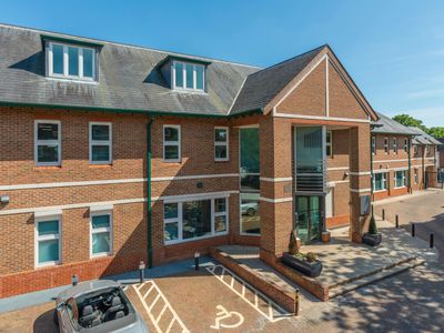 Property Image for Chertsey Gate, Chertsey, 43-47 London Street, Chertsey, KT16 8AP