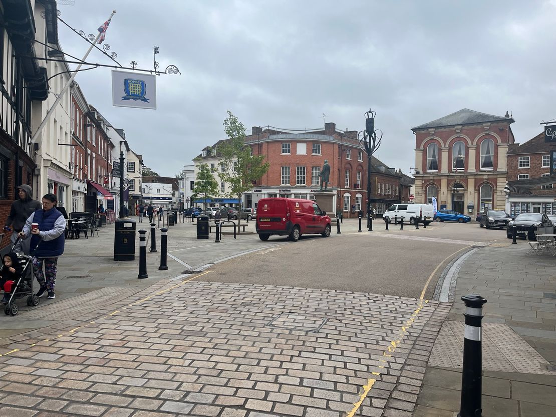 2 Church Street, Romsey, Hampshire, SO51 8BU