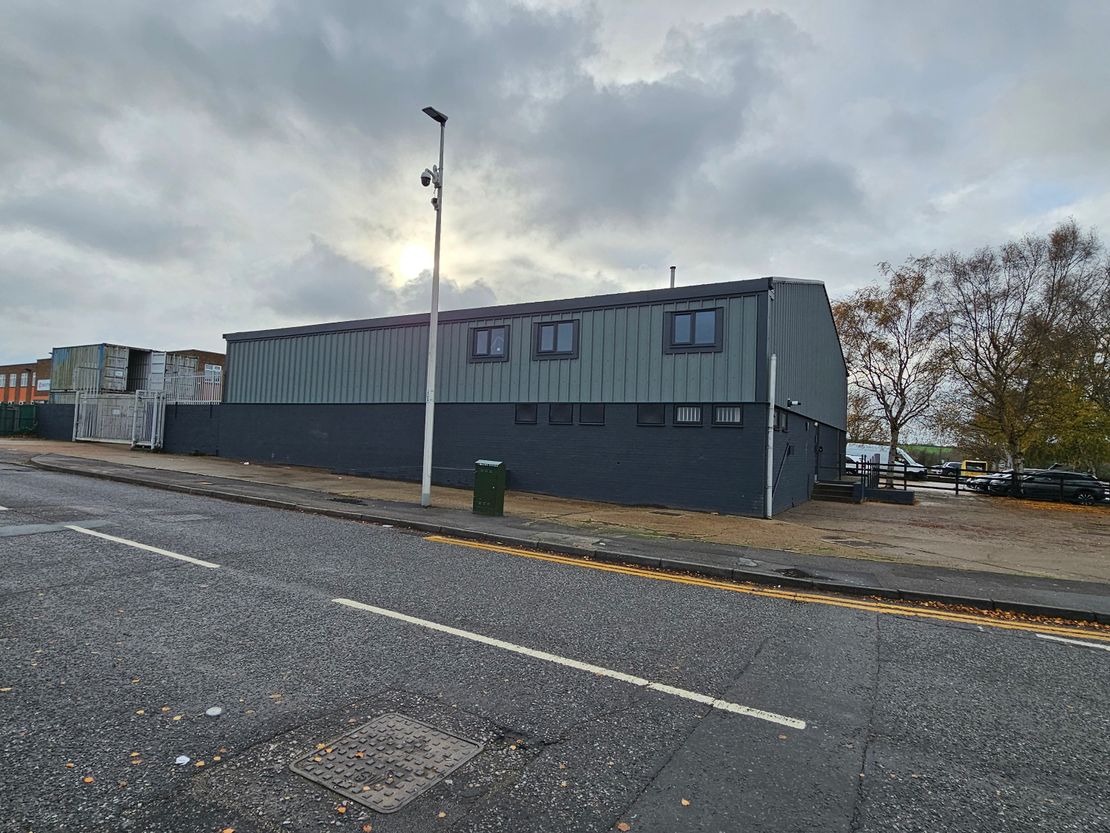 23 Laker Road, Rochester Airport Estate, Rochester, Kent, ME1 3QX