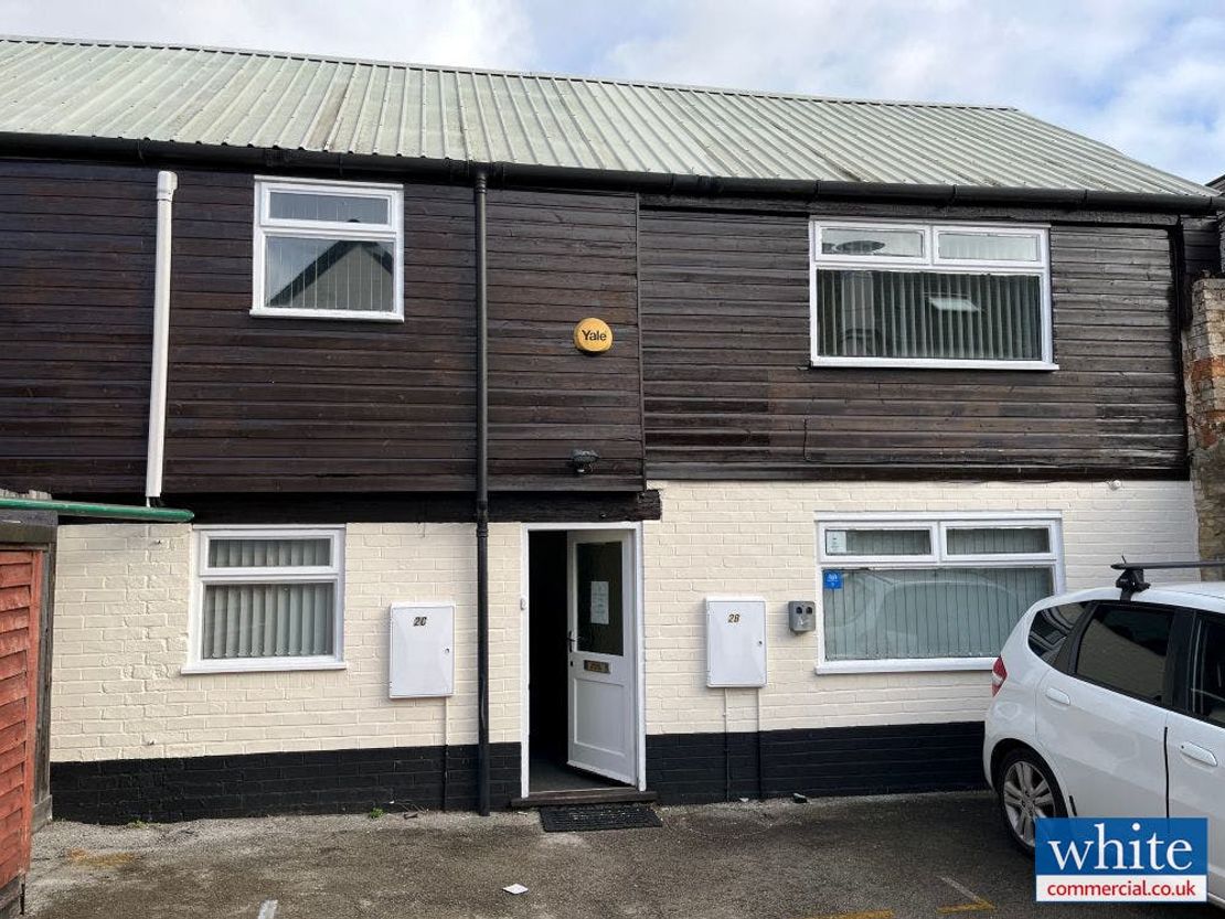 Rear of 2 North Street, Bicester, OX26 6ND