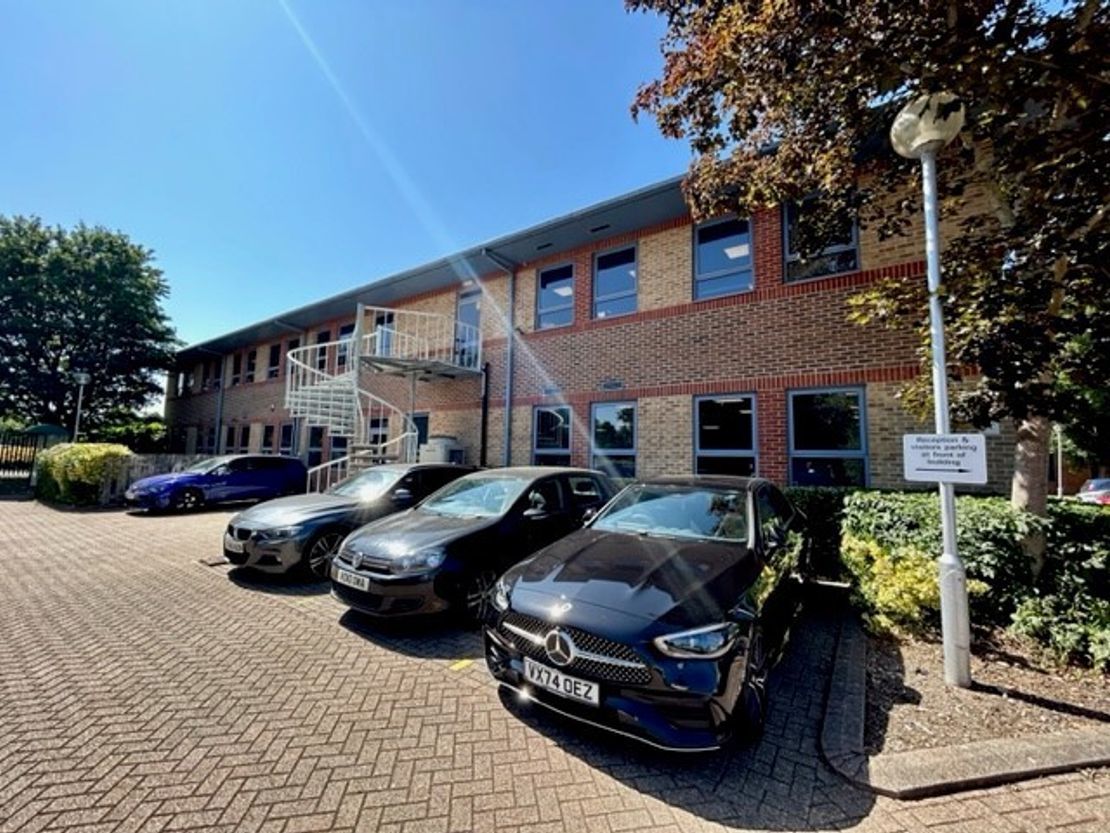 2A, Herongate, Hungerford, West Berkshire, RG17 0YU