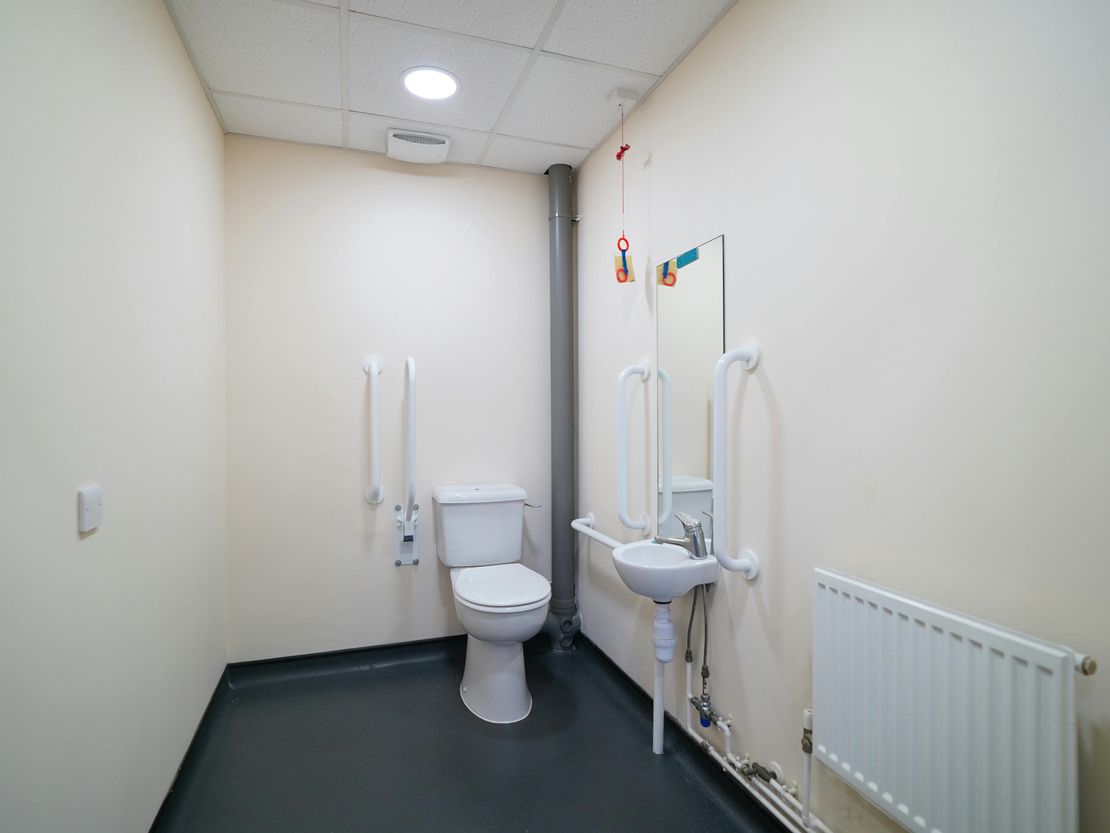 Unit B, 33 The Ridgeway, Iver, SL0 9HW