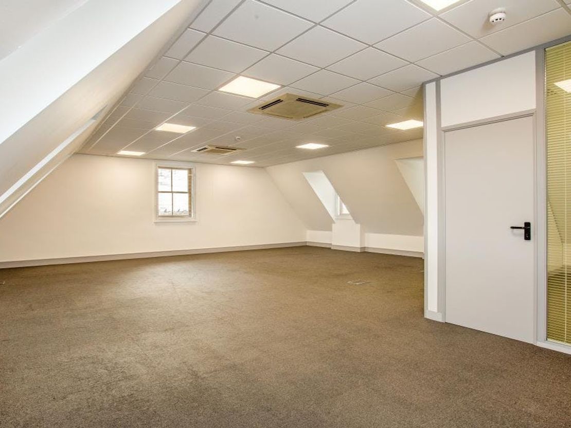 Kingsbridge House, Padbury Oaks, 581 Bath Road, West Drayton, UB7 0EW
