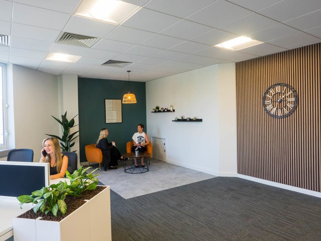 2 Heathrow Boulevard, Bath Road, Heathrow, UB7 0DQ