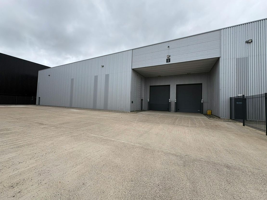 V1 Vector Park, Forest Road, Feltham, TW13 7EJ