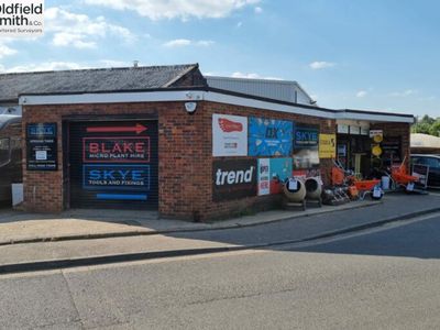 Property Image for 1a Bridge Road, Haywards Heath, RH16 1UA