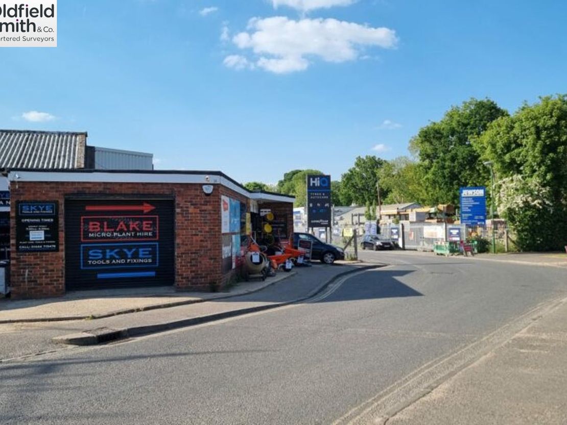 1a Bridge Road, Haywards Heath, RH16 1UA