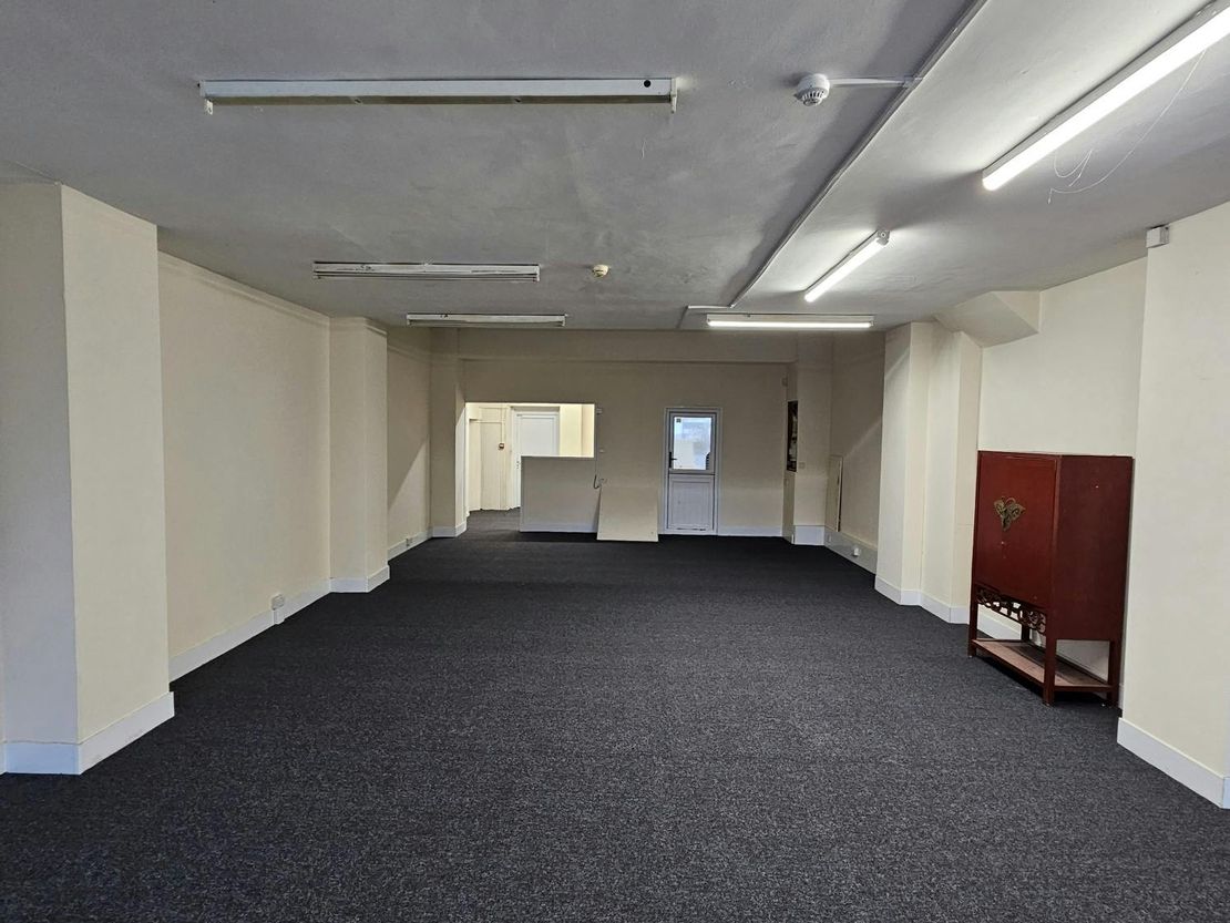Shop 2, Lexden Lodge, Crowborough Hill, Crowborough, TN6 2EG