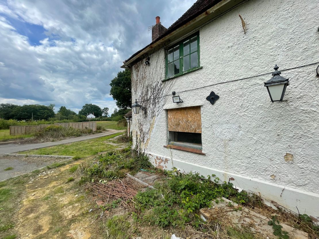 The Oak And Ivy, Rye Road, Hawkhurst, Cranbrook, Kent, TN18 5DB