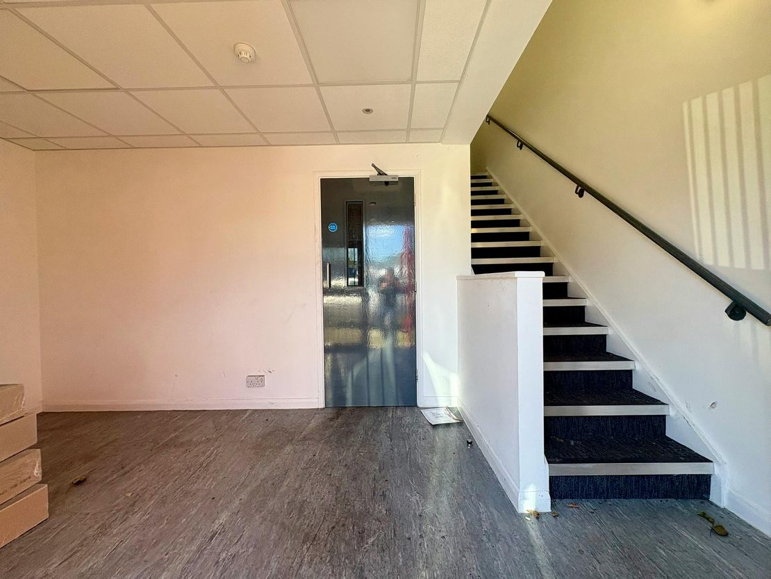 Unit 5, Inwood Business Centre, Whitton Road, Hounslow, TW3 2EB