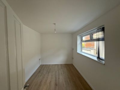 Property Image for 23 Station Rd, Llanelli SA15 1AW