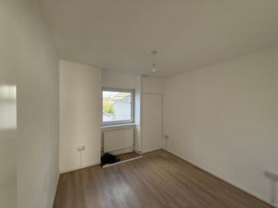 Property Image for 23 Station Rd, Llanelli SA15 1AW