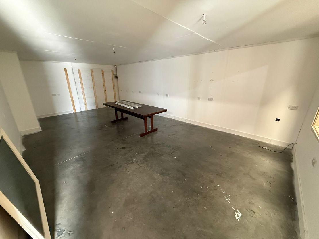 Unit 3 Llys Glas, Parc Amanwy, Ammanford SA18 3EZ