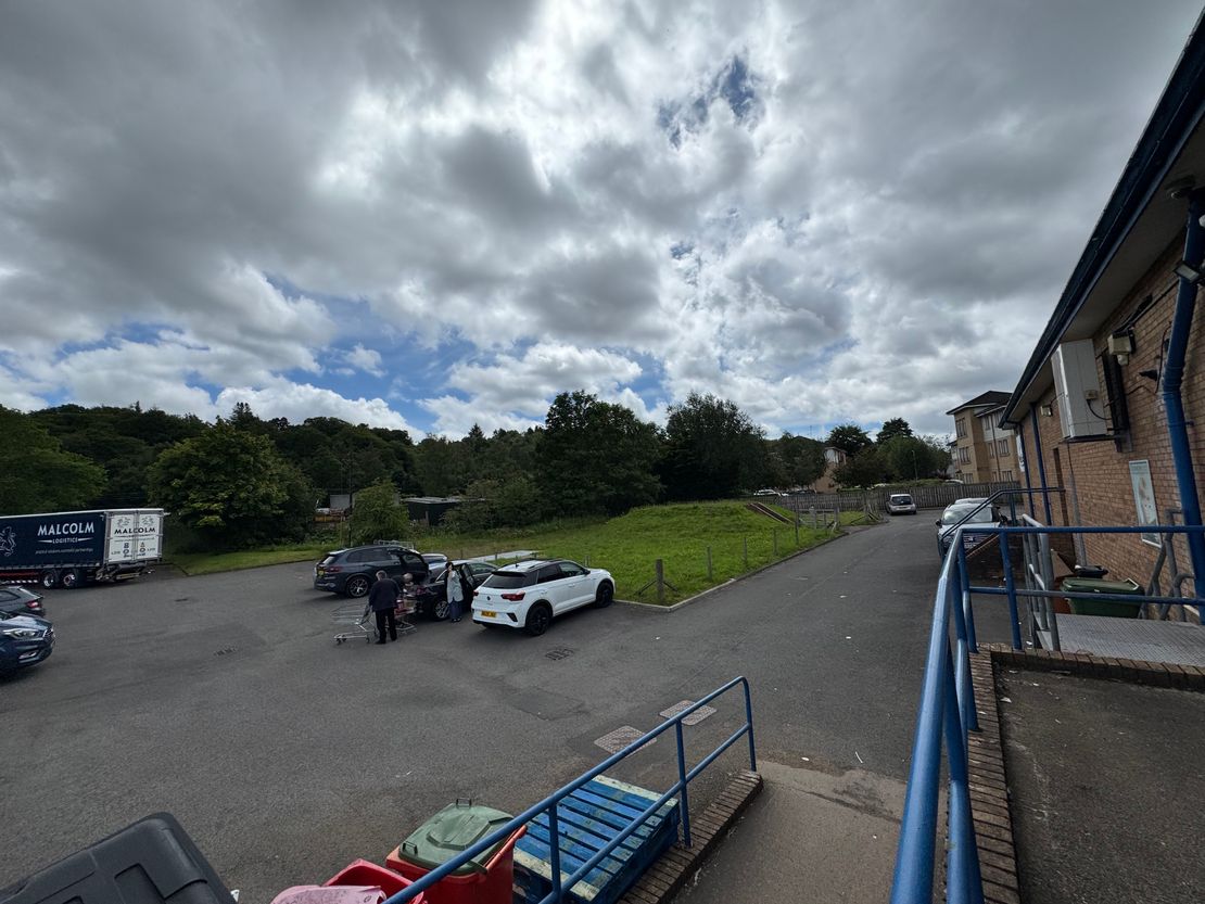 109 Milngavie Rd, Bearsden, Glasgow G61 2EL