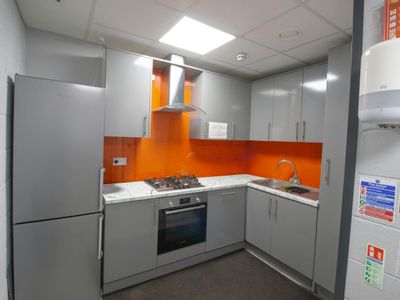 Property Image for Unit 8 Maple Grove Business Centre, Lawrence Road, Hounslow, TW4 6DR