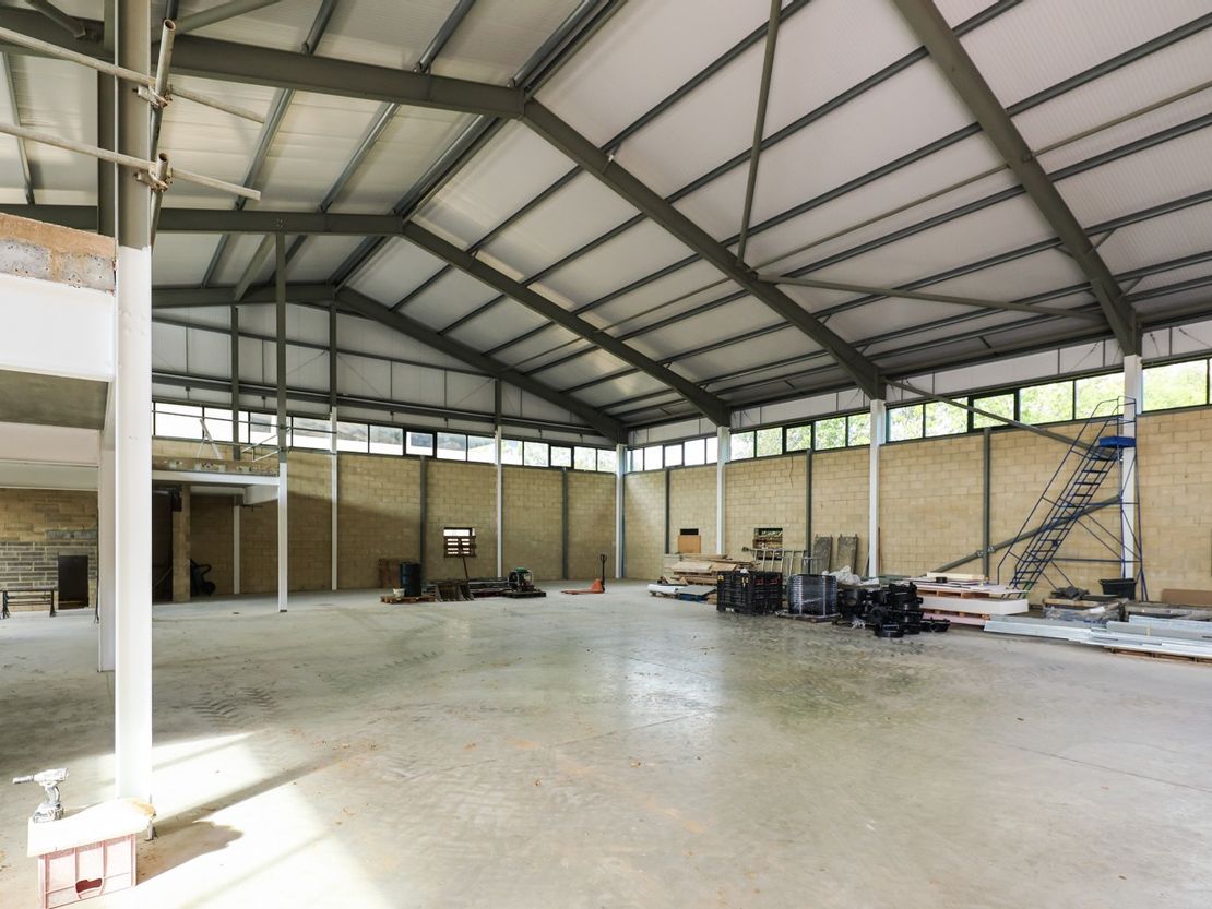 West Oxfordshire Business Park, Carterton, Oxfordshire, OX18 3FX