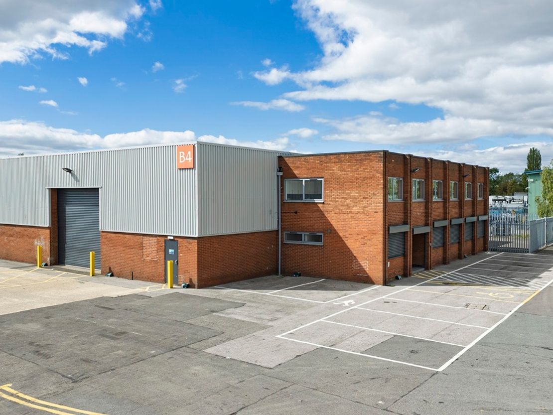 Unit B4 Willenhall Trading Estate, Midacre, Willenhall, West Midlands, WV13 2JW
