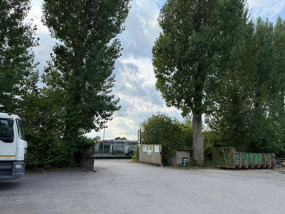 Secure Yard & Buildings At Withy Park, Withy Meadows, Dutton Lane, Eastleigh, SO50 6AB