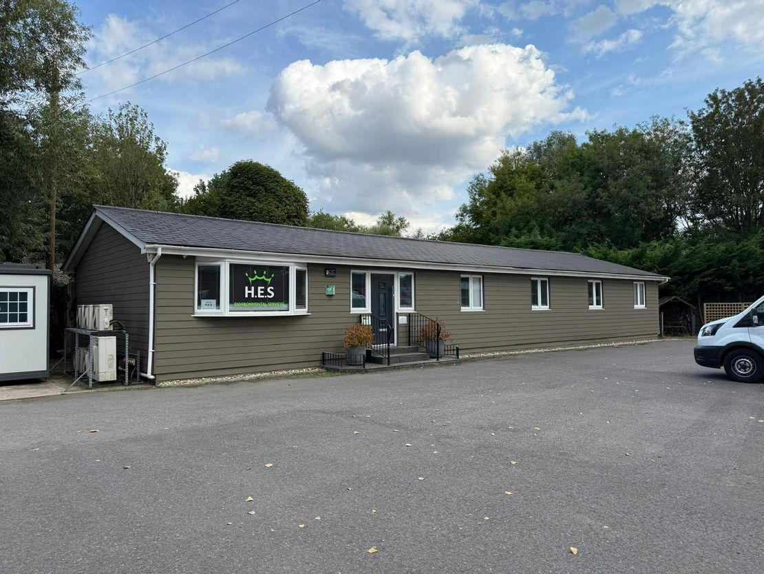 Secure Yard & Buildings At Withy Park, Withy Meadows, Dutton Lane, Eastleigh, SO50 6AB