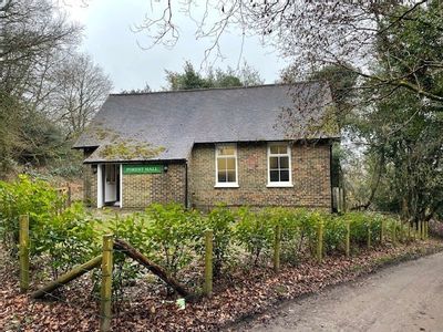 Property Image for Forest Hall, Dodds Bottom, Nutley, Uckfield, TN22 3LX
