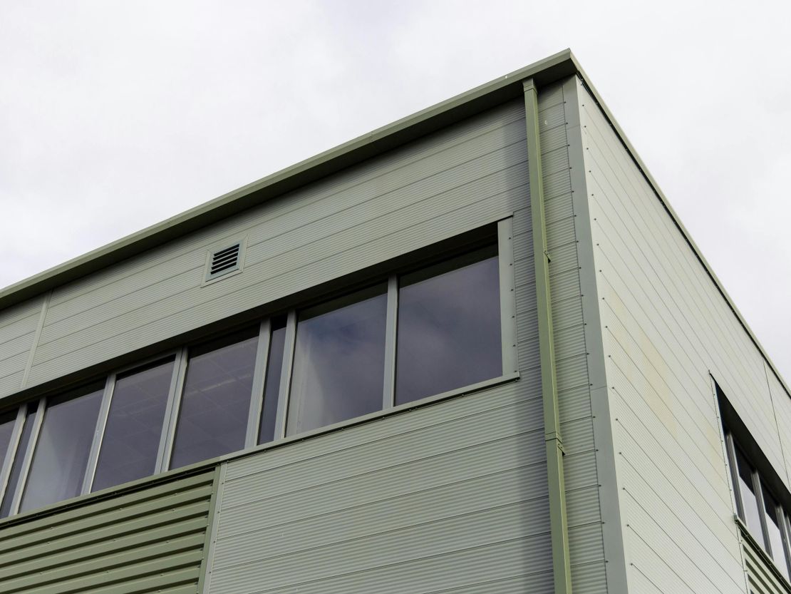 Unit 17 T45, Aire Valley Road, Leeds, LS9 0AA