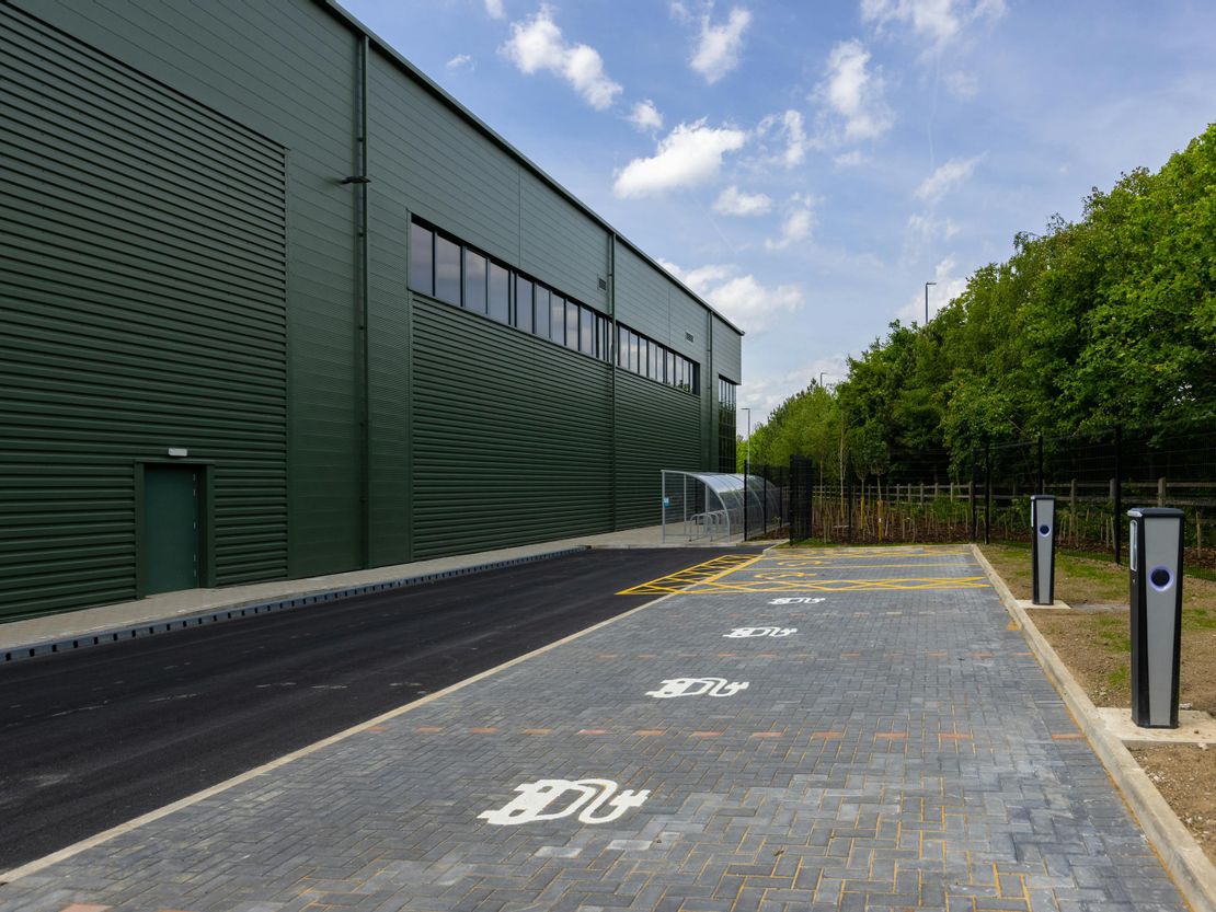 Unit 22 T45, Aire Valley Road, Leeds, LS9 0AA