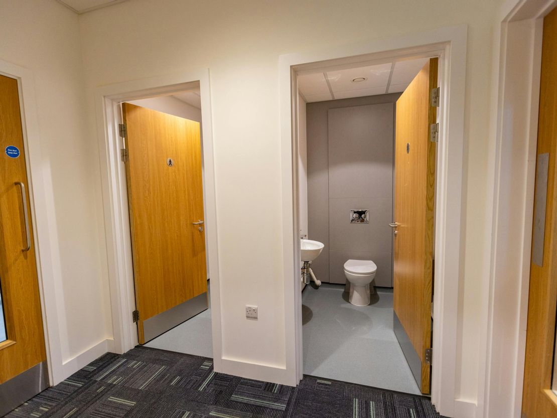 Unit 22 T45, Aire Valley Road, Leeds, LS9 0AA