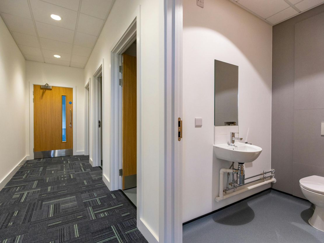 Unit 22 T45, Aire Valley Road, Leeds, LS9 0AA
