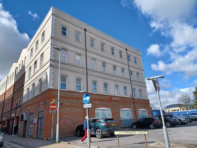 Property Image for 2nd Floor Chatsworth House, 39 Chatsworth Road, Worthing, BN11 1LY