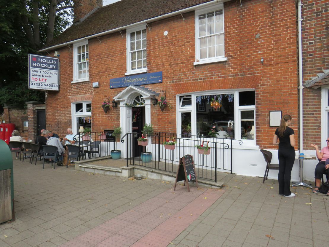 Bank House, High Street, Hartley Wintney, RG27 8NZ