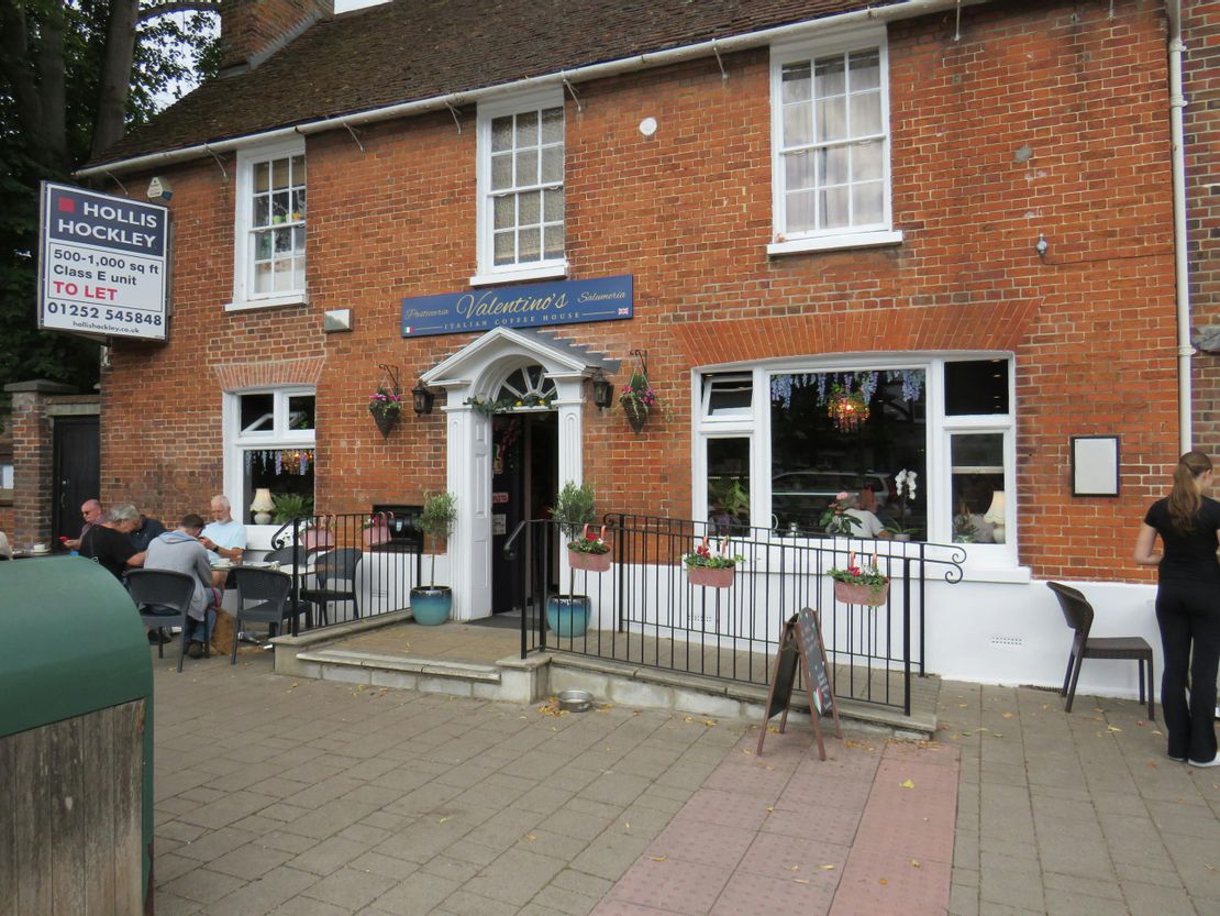 Bank House, High Street, Hartley Wintney, RG27 8NZ