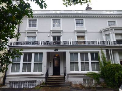 Property Image for 49 London Road, Tunbridge Wells, TN1 1DT